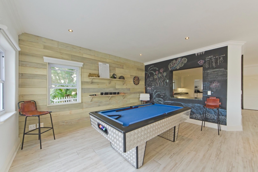 5 Bedroom Property for Sale in Thesen Islands Western Cape